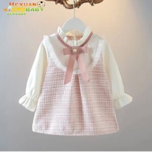 tiestripped outfit